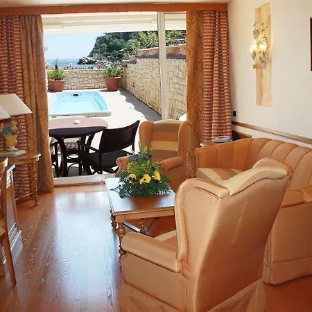 Hotel Mazzarò Sea Palace - Vretreats Taormina