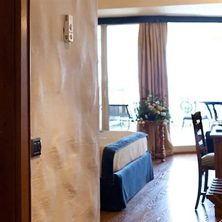 מלון Mazzaro Sea Palace - The Leading Of The World 5*