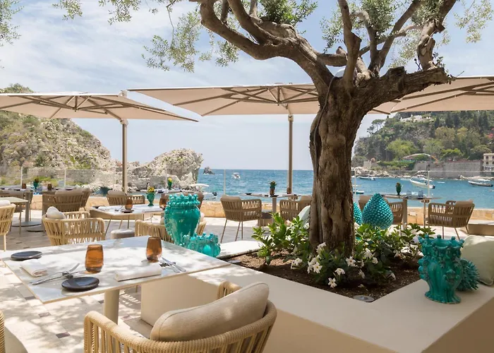 Mazzaro Sea Palace - The Leading Of The World מלון