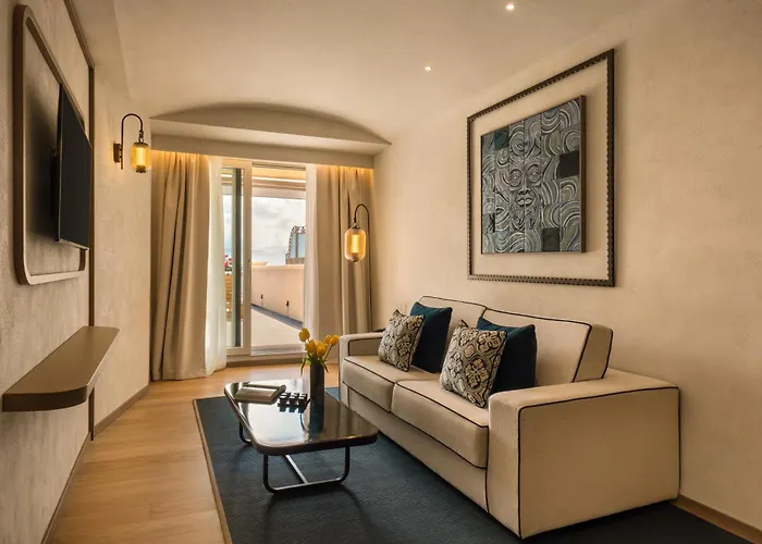 Mazzaro Sea Palace - The Leading Of The World